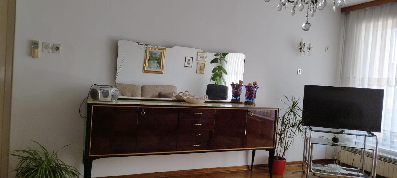7 Flower Street Apartment Sempeter pri Gorici Dış mekan fotoğraf